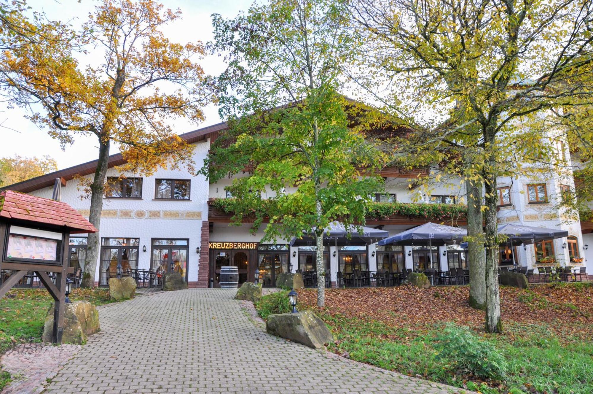 Hotel-Restaurant Kreuzberghof Tagungs- Und Veranstaltungshotel Tiefenbach  Luaran gambar
