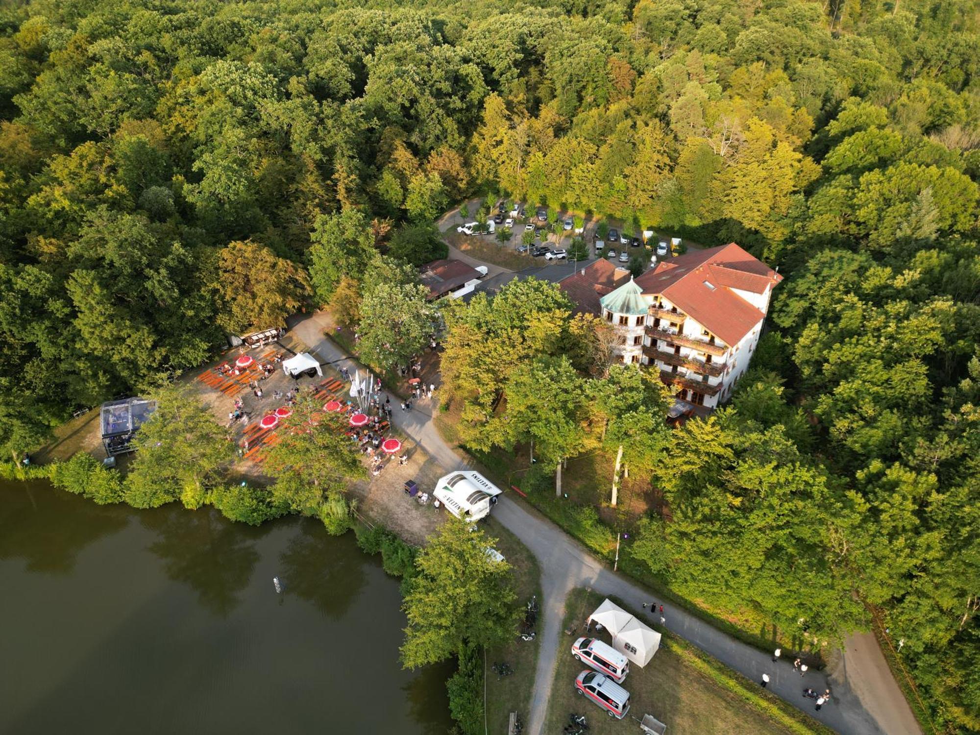 Hotel-Restaurant Kreuzberghof Tagungs- Und Veranstaltungshotel Tiefenbach  Luaran gambar
